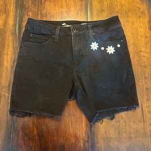 Seven7 Black Daisy Patch Denim Shorts
